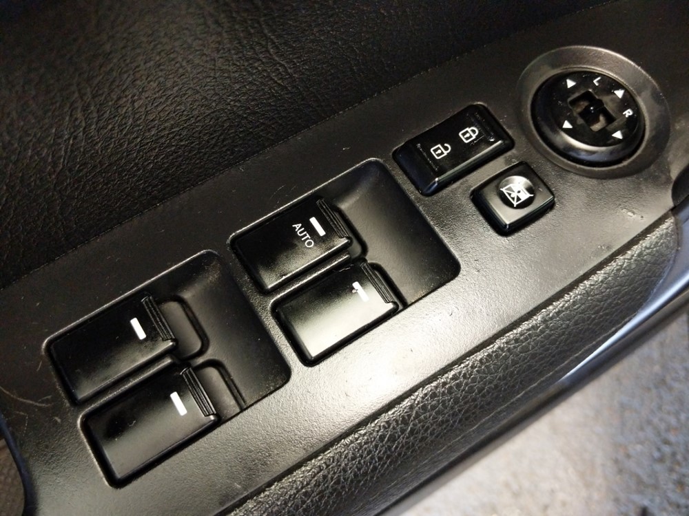 2014 Kia Sorento - Driver Power Windows/Lock Control