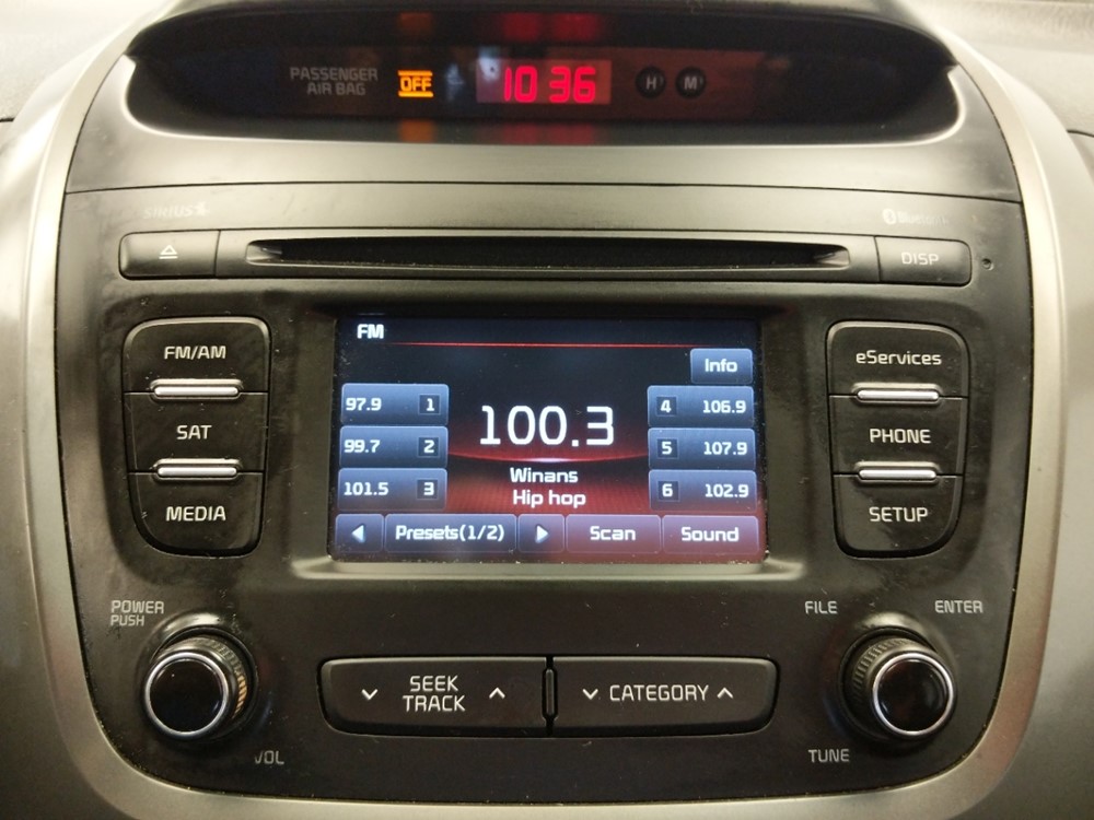 2014 Kia Sorento - Stereo Package