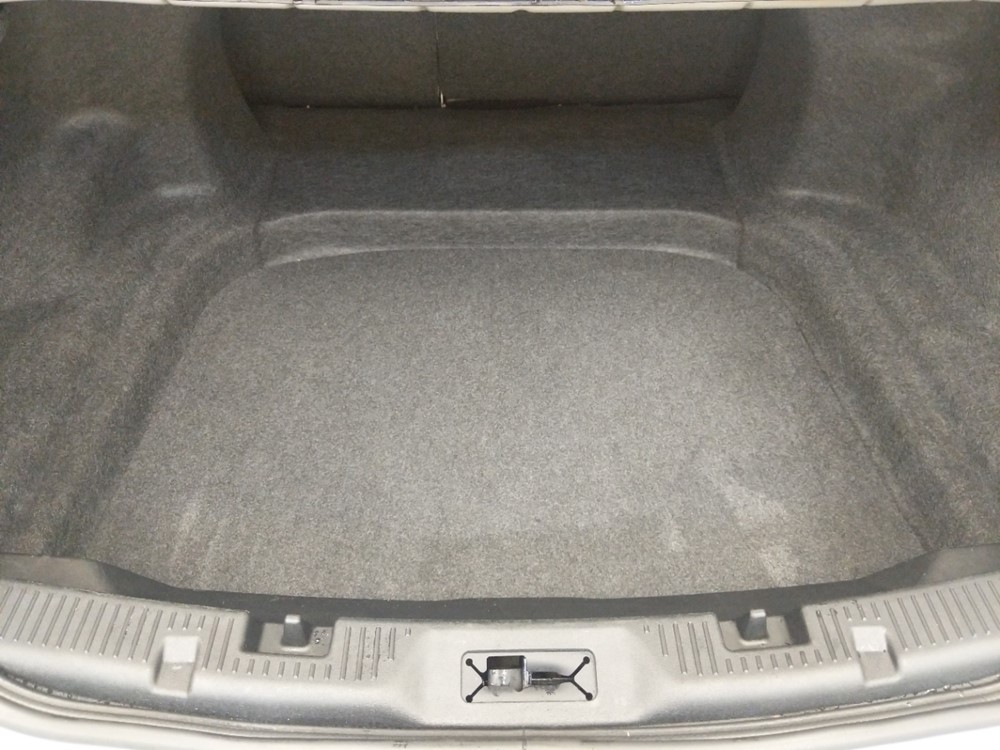 2011 Ford Taurus - Trunk