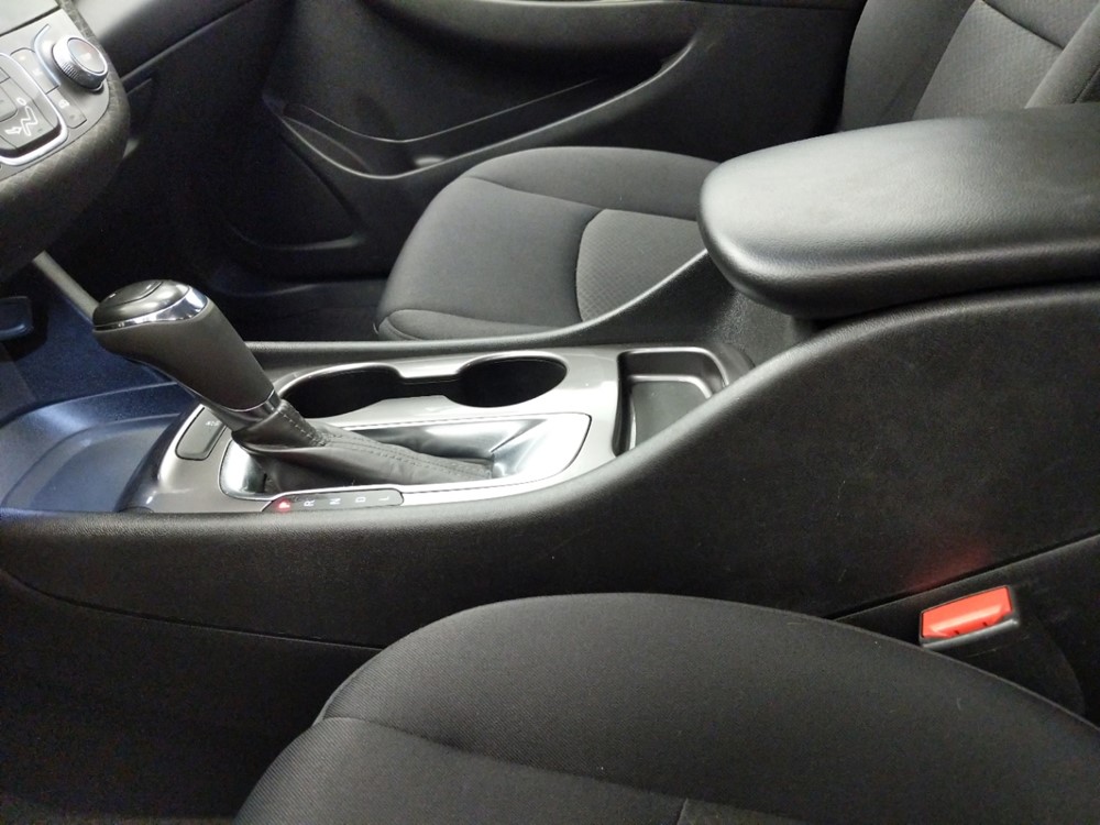 2017 Chevrolet Malibu - Center Console/Cup Holders
