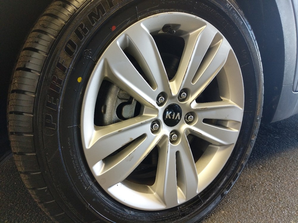 2017 Kia Sportage - Wheel