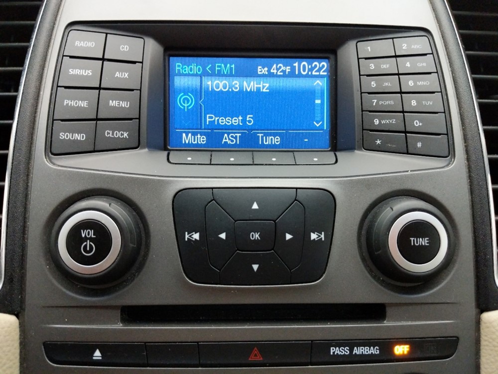 2014 Ford Taurus - Stereo Package
