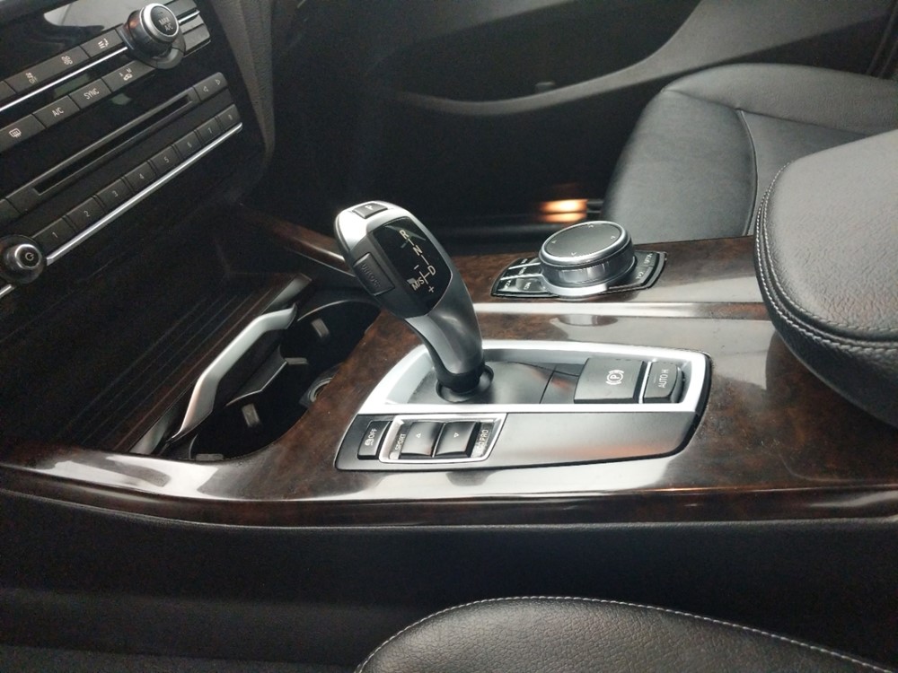 2017 BMW X3 - Center Console/Cup Holders