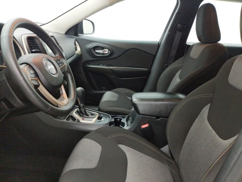 2016 Jeep Cherokee - Driver Front Seat