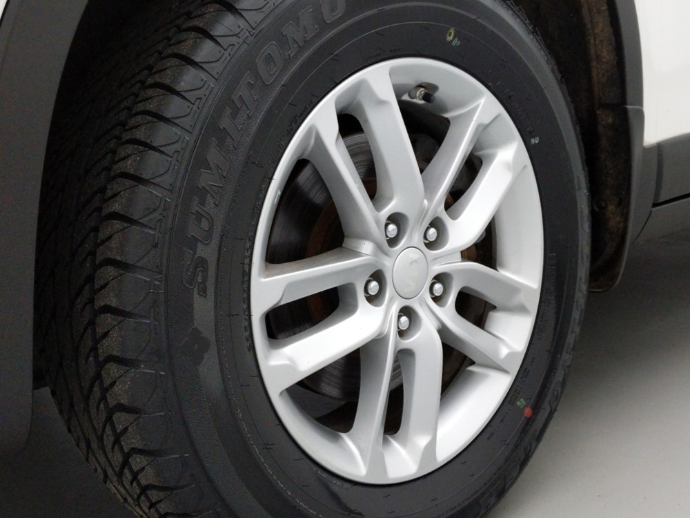 2014 Kia Sorento - Wheel