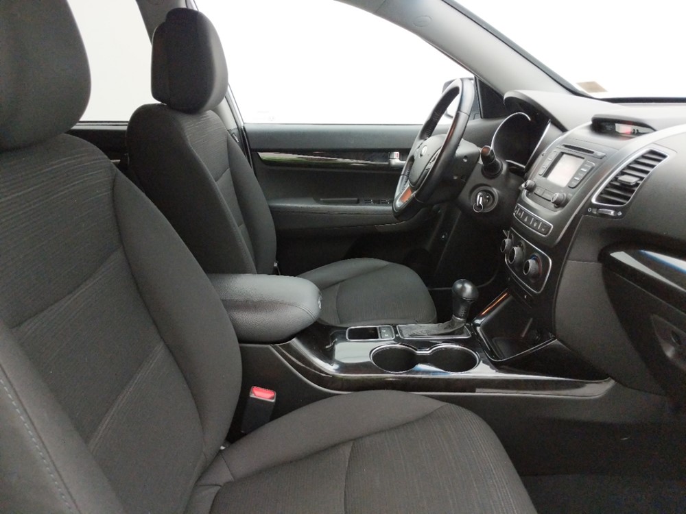 2014 Kia Sorento - Passenger Front Seat
