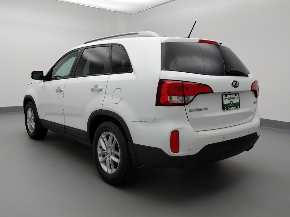 2014 Kia Sorento - Driver Rear Bumper