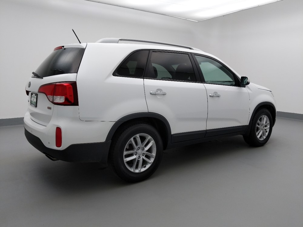 2014 Kia Sorento - Passenger Rear Side