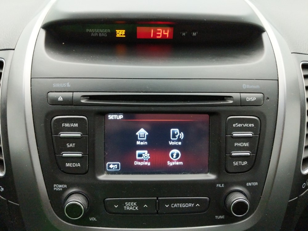2014 Kia Sorento - Stereo Package