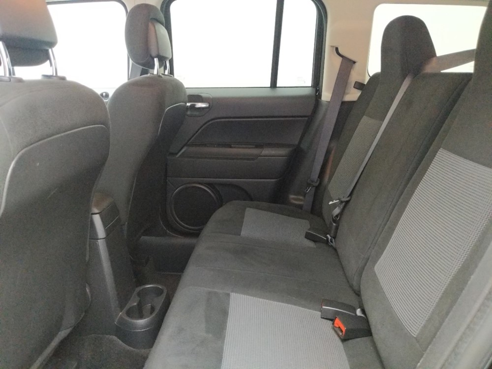 2017 Jeep Patriot - Driver Rear Seat