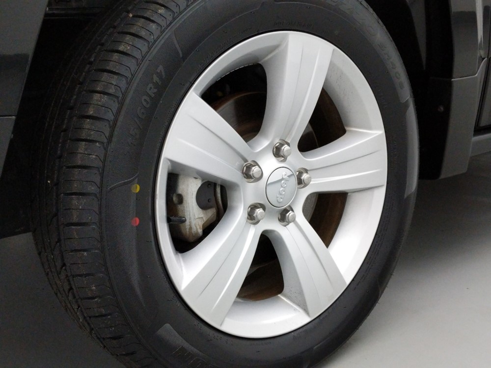 2017 Jeep Patriot - Wheel