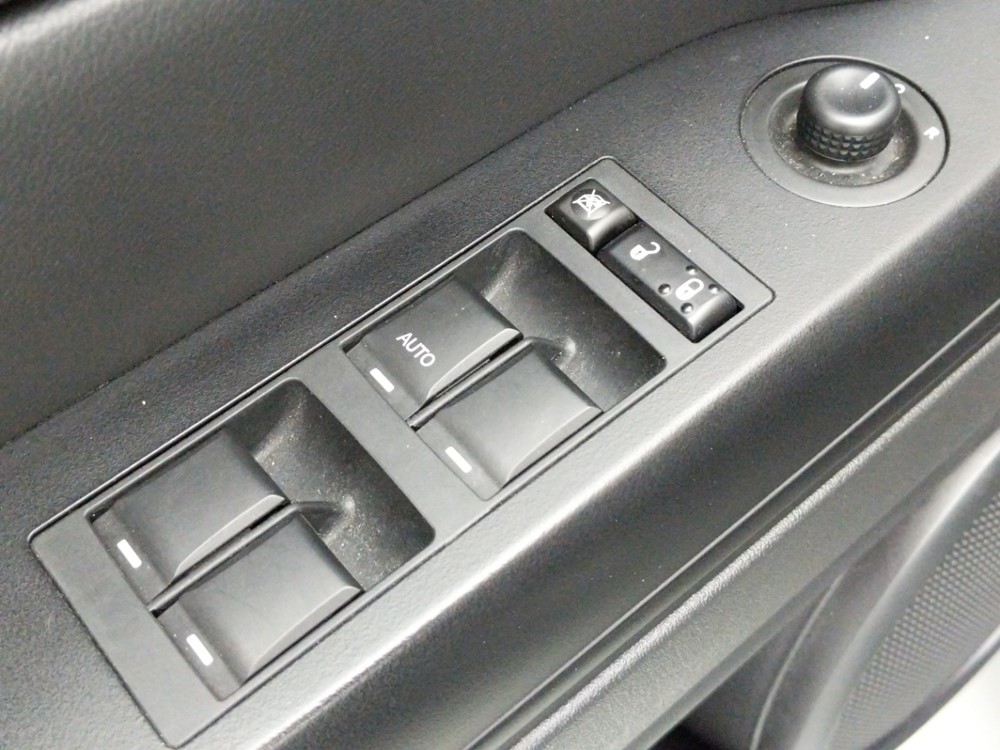 2017 Jeep Patriot - Driver Power Windows/Lock Control