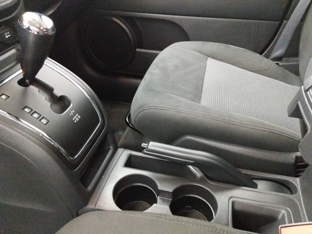 2017 Jeep Patriot - Center Console/Cup Holders