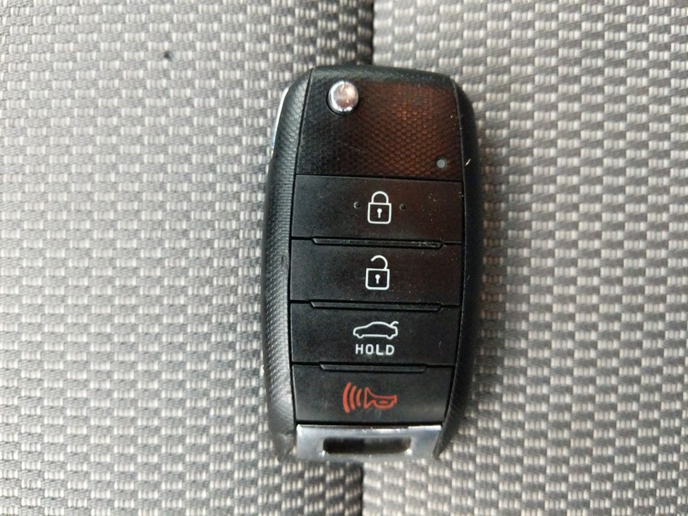 2017 Kia Forte - Keys
