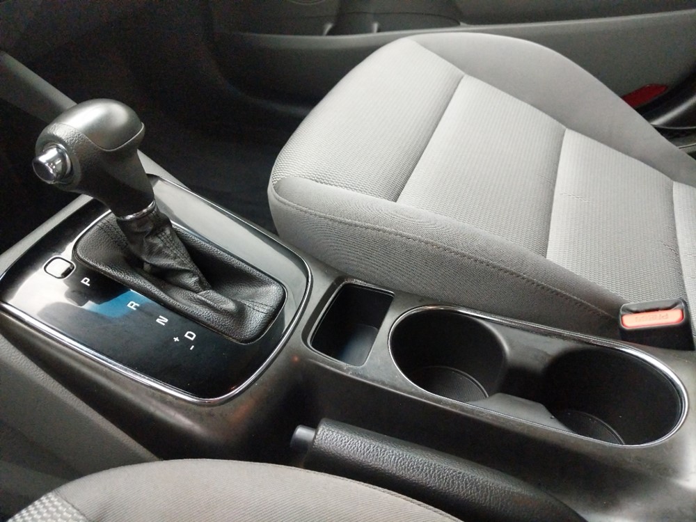 2017 Kia Forte - Center Console/Cup Holders