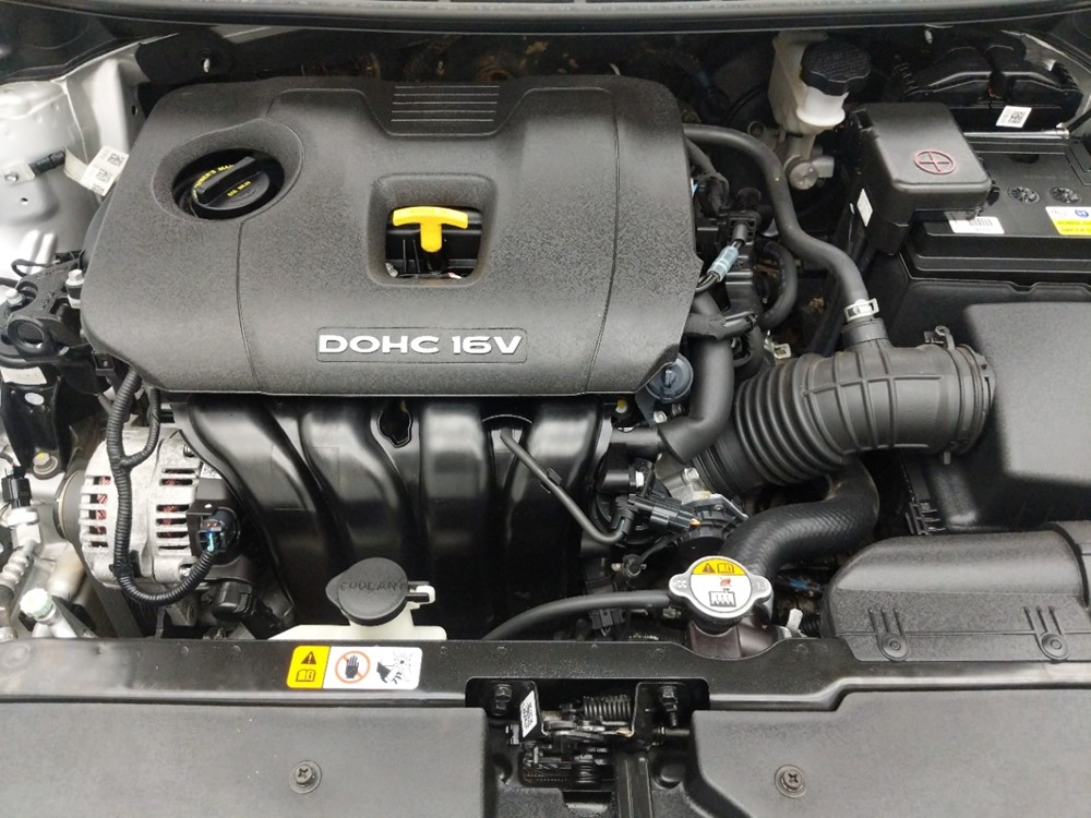 2017 Kia Forte - Engine
