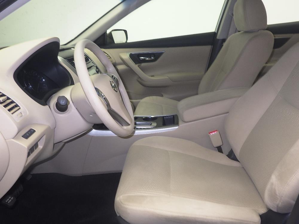 2015 Nissan Altima - Driver Front Seat