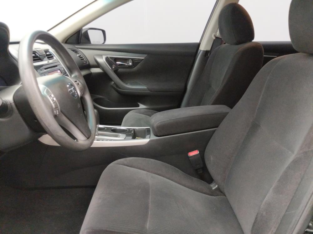 2013 Nissan Altima - Driver Front Seat
