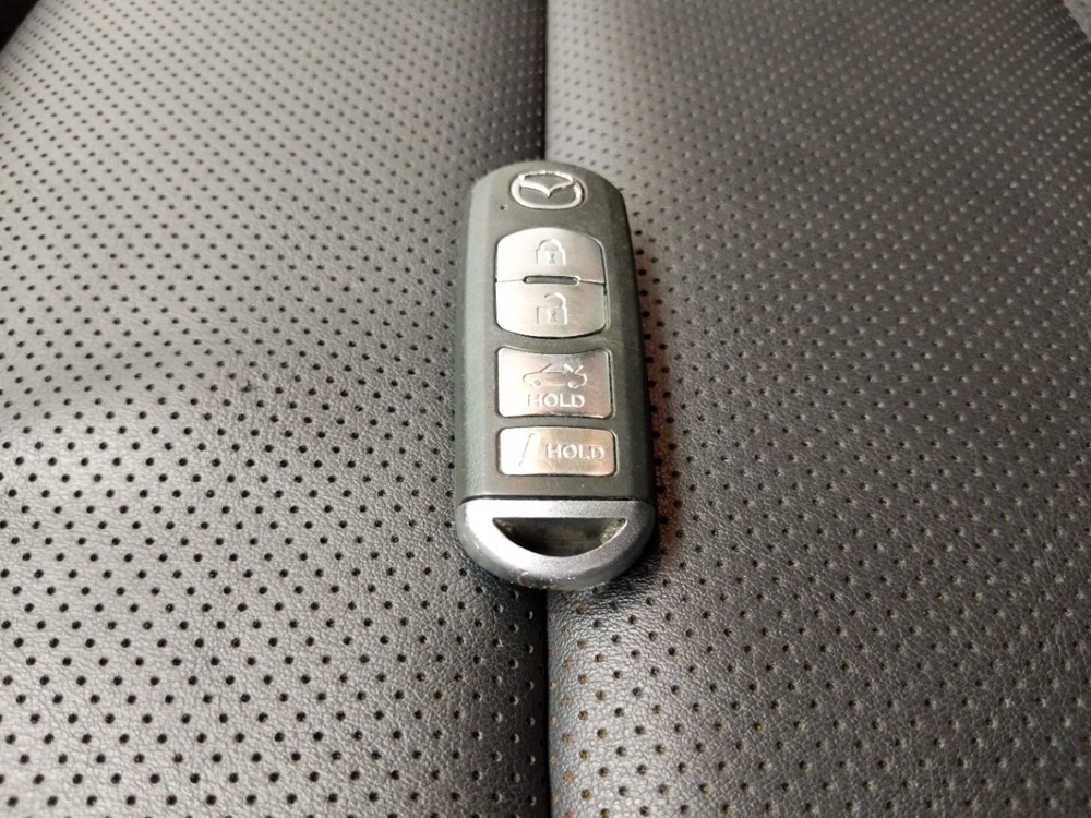 2017 Mazda Mazda6 - Keys