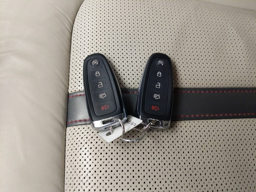 2015 Lincoln MKX - Keys