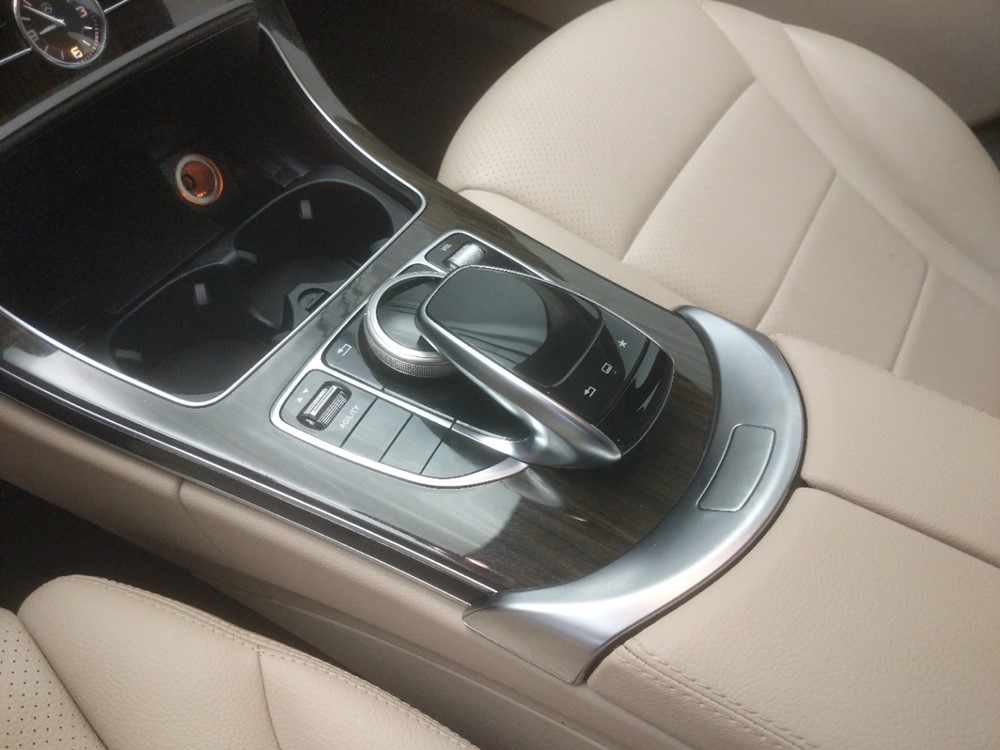 2015 Mercedes-Benz C300 - Center Console/Cup Holders