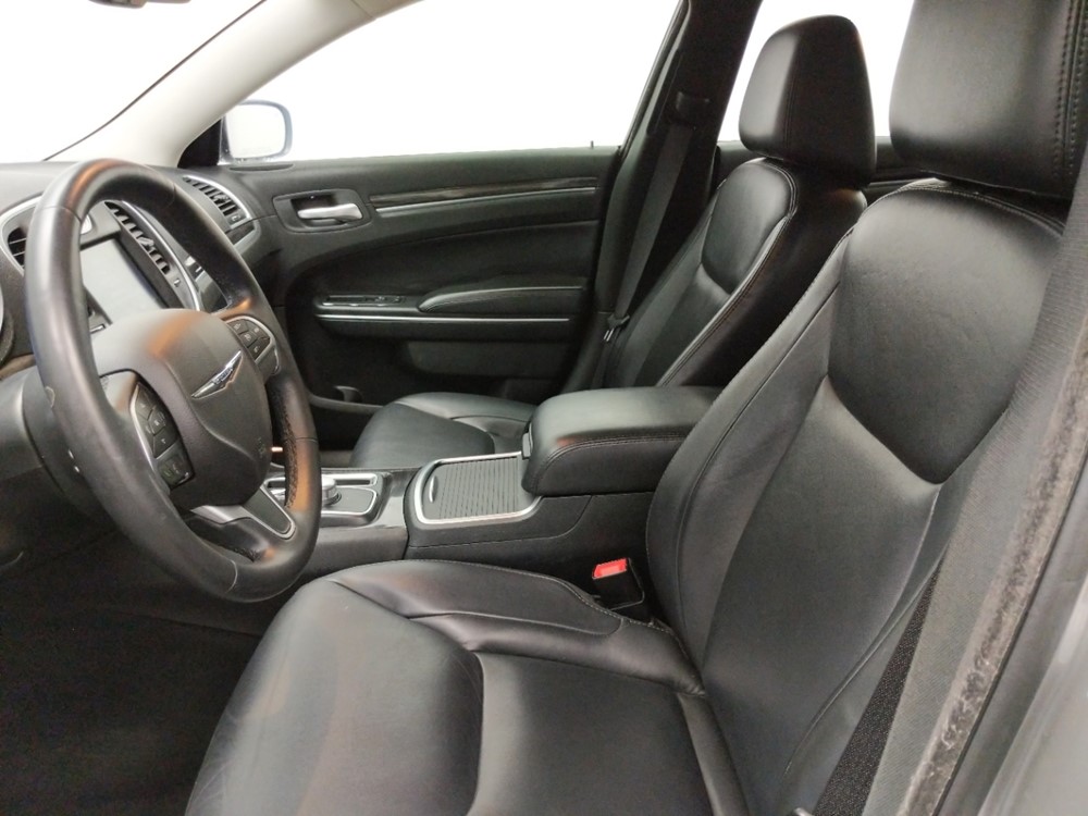 2015 Chrysler 300 - Driver Front Seat