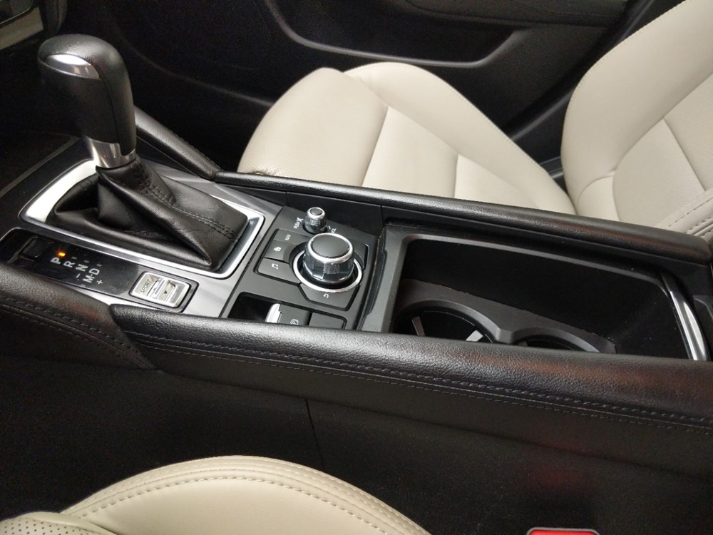 2016 Mazda Mazda6 - Center Console/Cup Holders