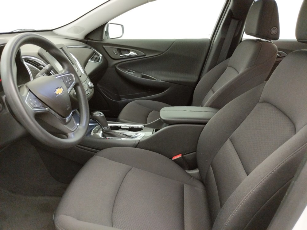 2018 Chevrolet Malibu - Driver Front Seat