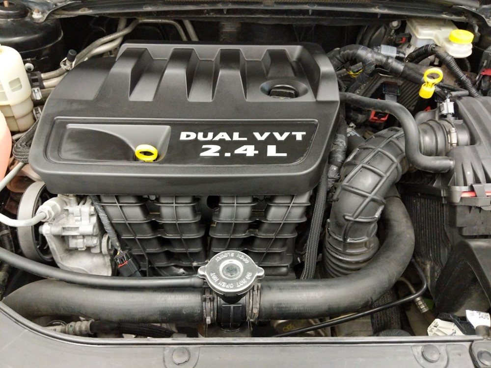 2014 Chrysler 200 - Engine