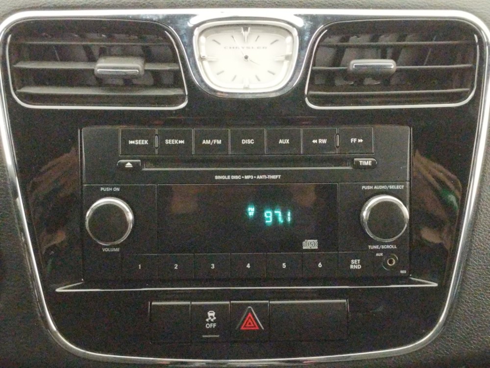2014 Chrysler 200 - Stereo Package