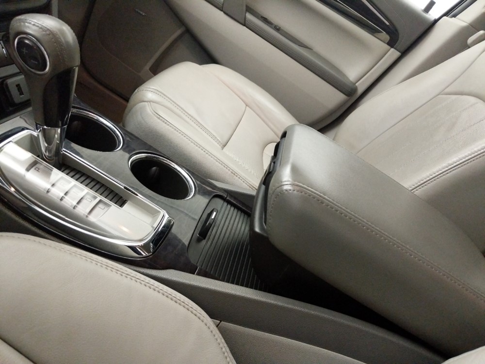 2015 Buick Enclave - Center Console/Cup Holders