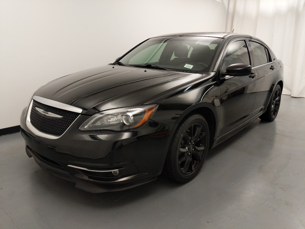 2014 Chrysler 200 - Driver Front Bumper