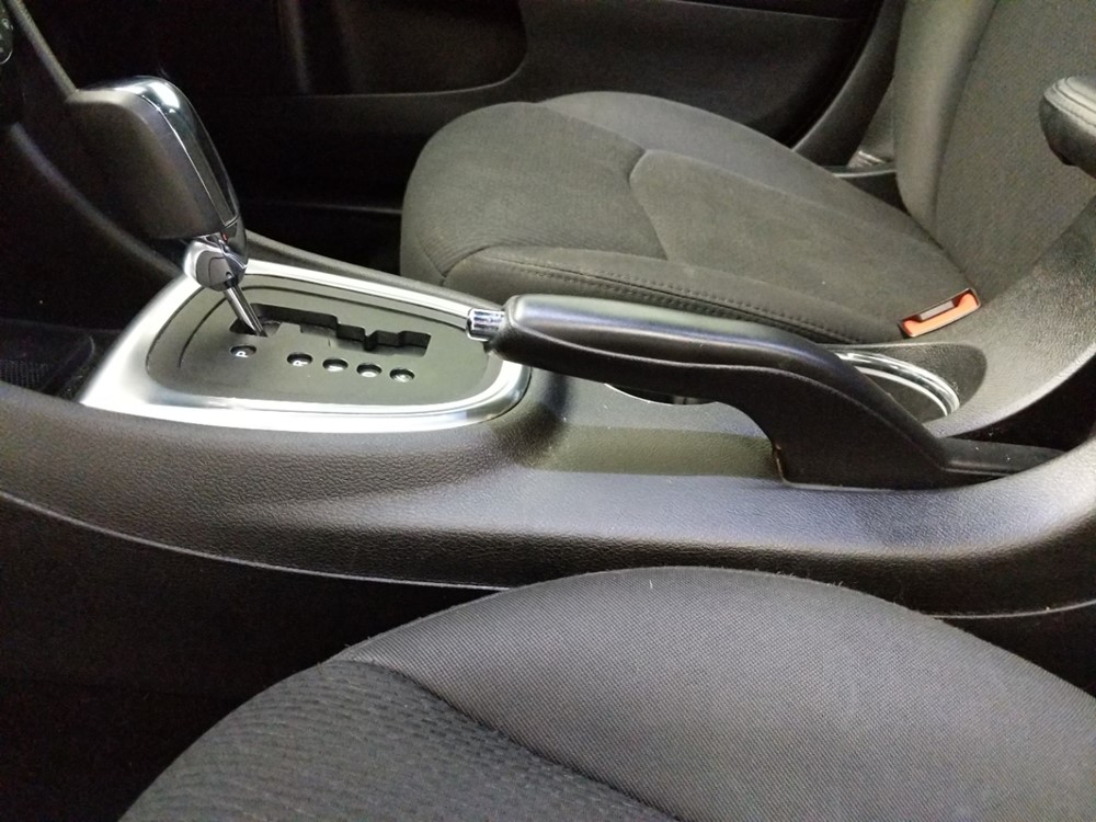 2014 Chrysler 200 - Center Console/Cup Holders