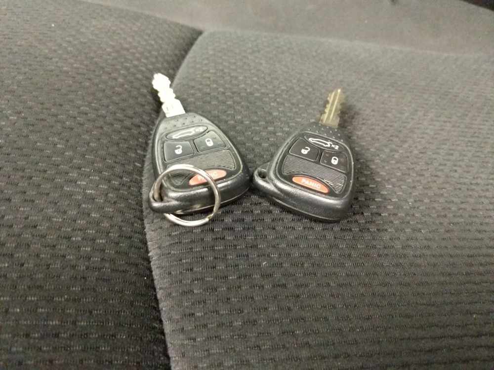2014 Chrysler 200 - Keys