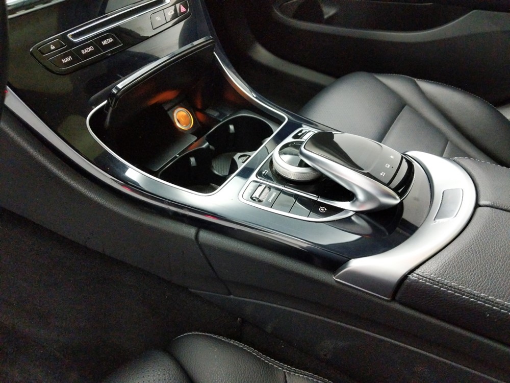 2016 Mercedes-Benz C300 - Center Console/Cup Holders