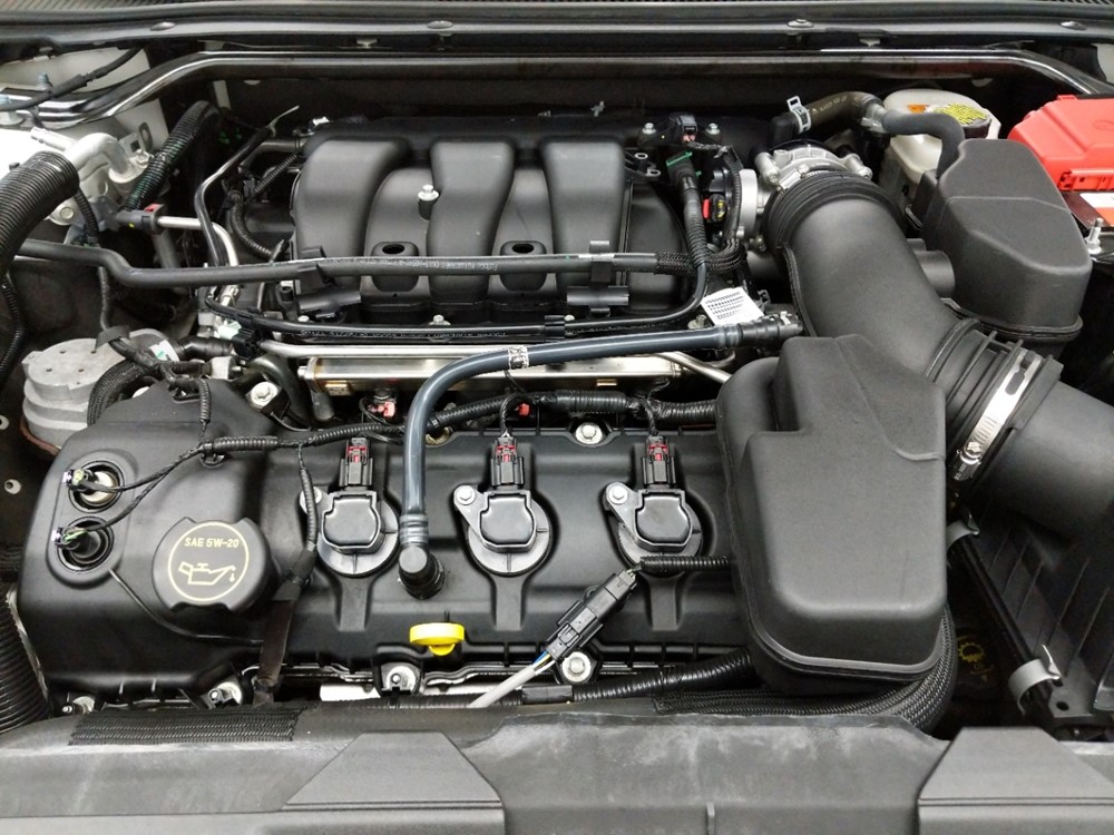 2016 Ford Taurus - Engine