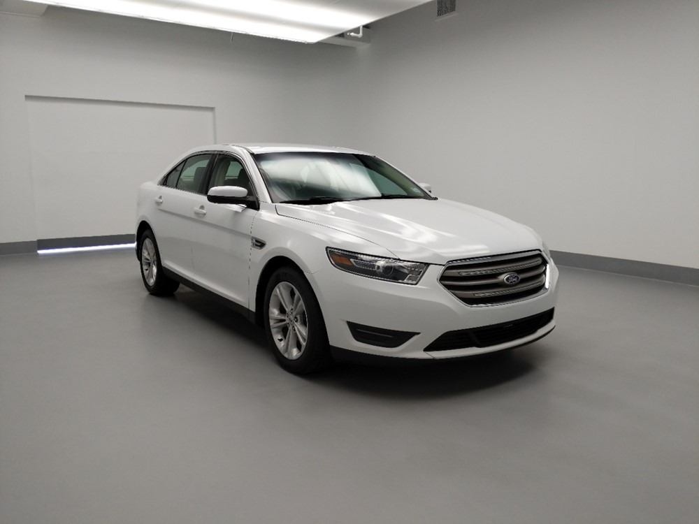 2016 Ford Taurus - Passenger Front Bumper