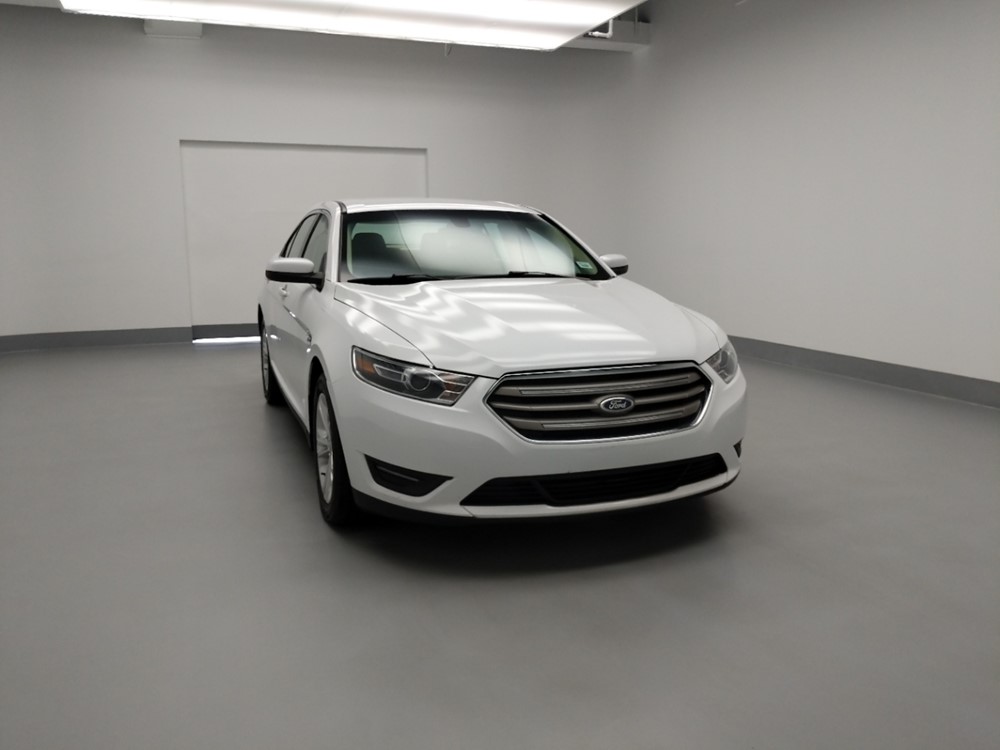 2016 Ford Taurus - Passenger Front Hood