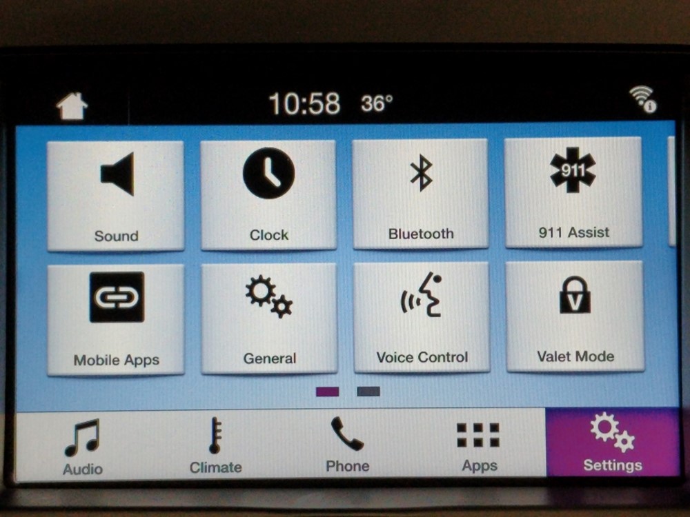 2016 Ford Taurus - Stereo Package