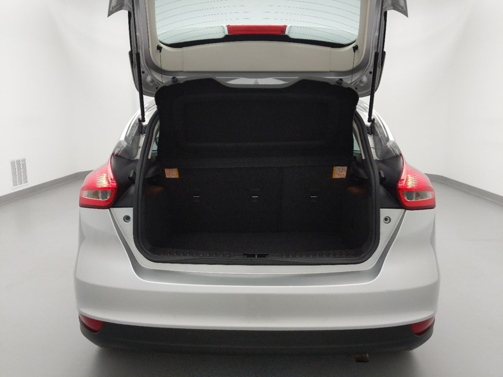 2017 Ford Focus - Trunk