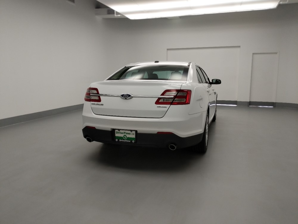 2015 Ford Taurus - Passenger Rear Trunk