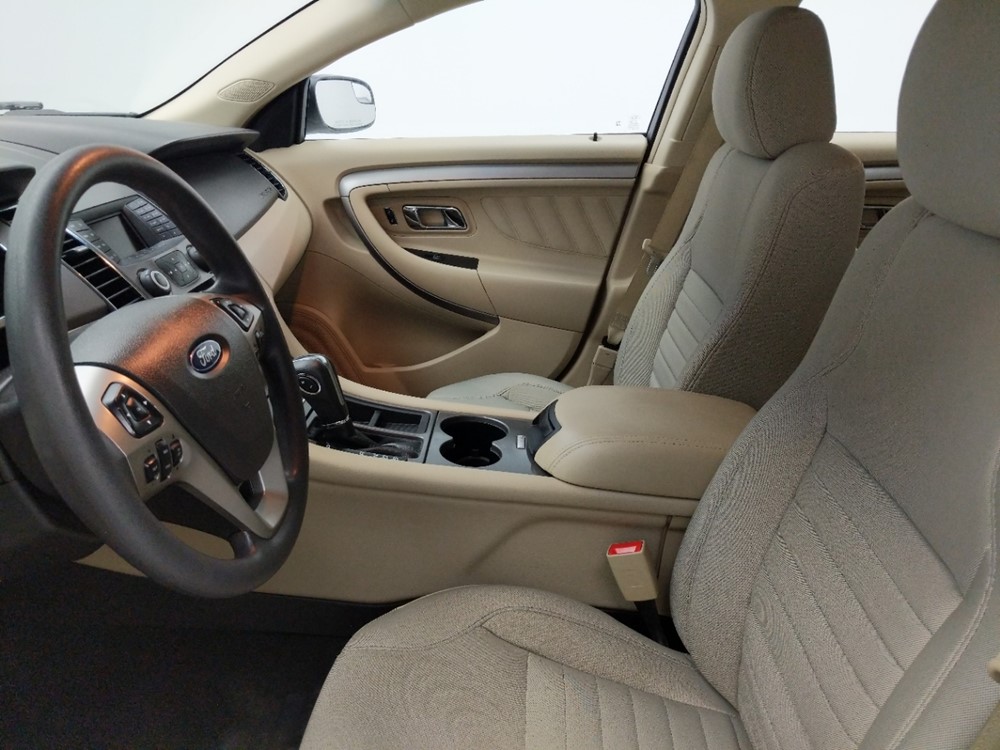 2015 Ford Taurus - Driver Front Seat