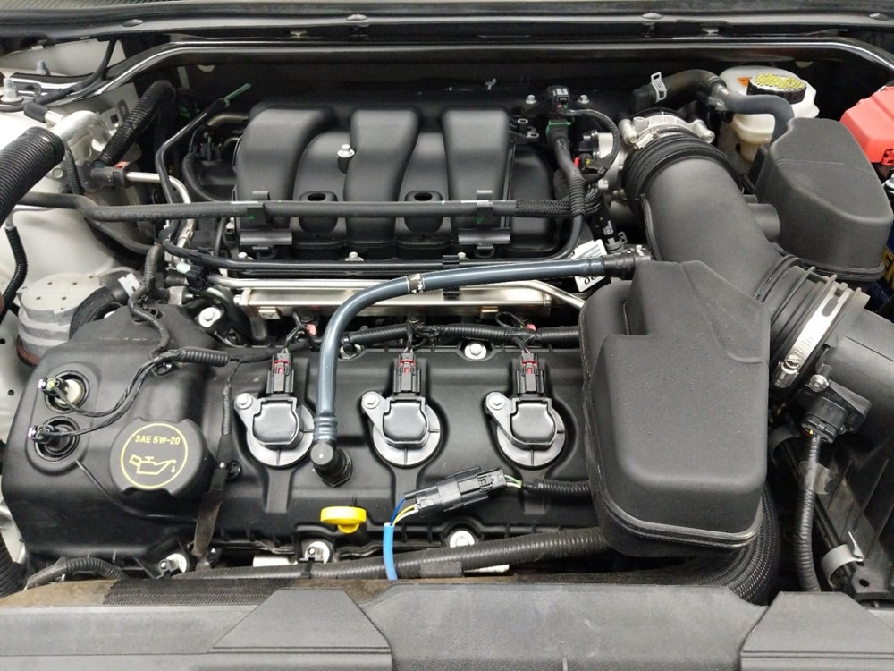 2015 Ford Taurus - Engine