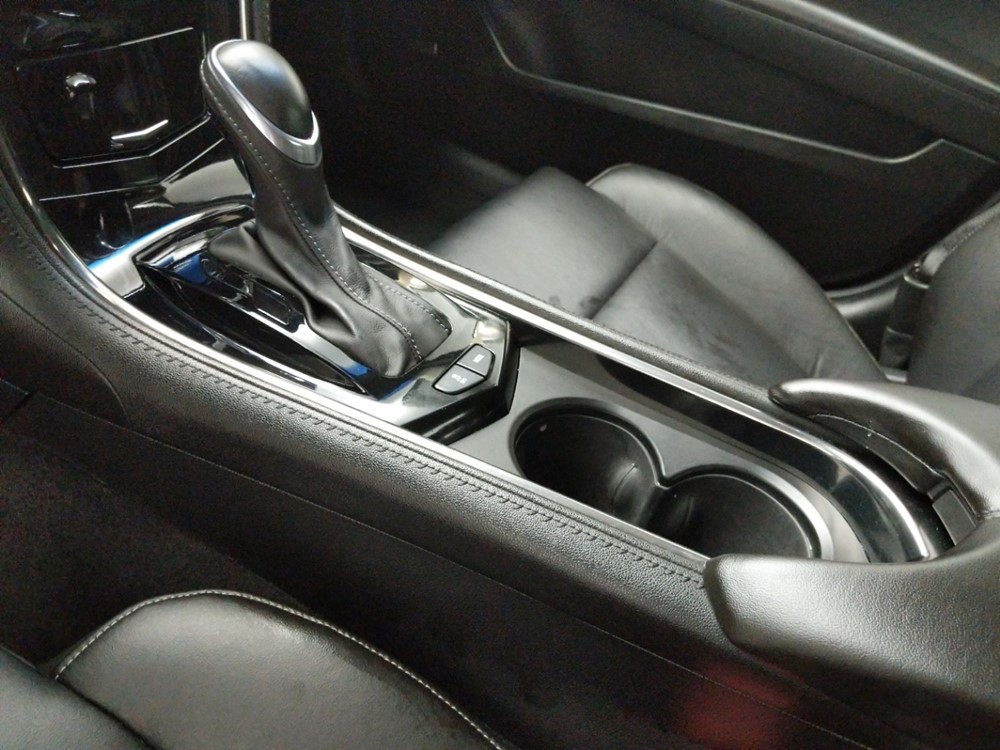 2013 Cadillac ATS - Center Console/Cup Holders
