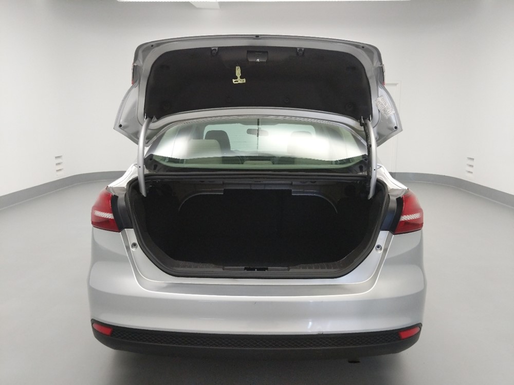 2017 Ford Focus - Trunk