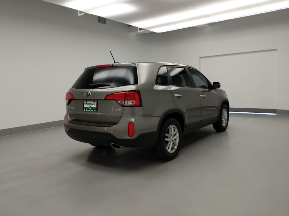 2014 Kia Sorento - Passenger Rear Bumper