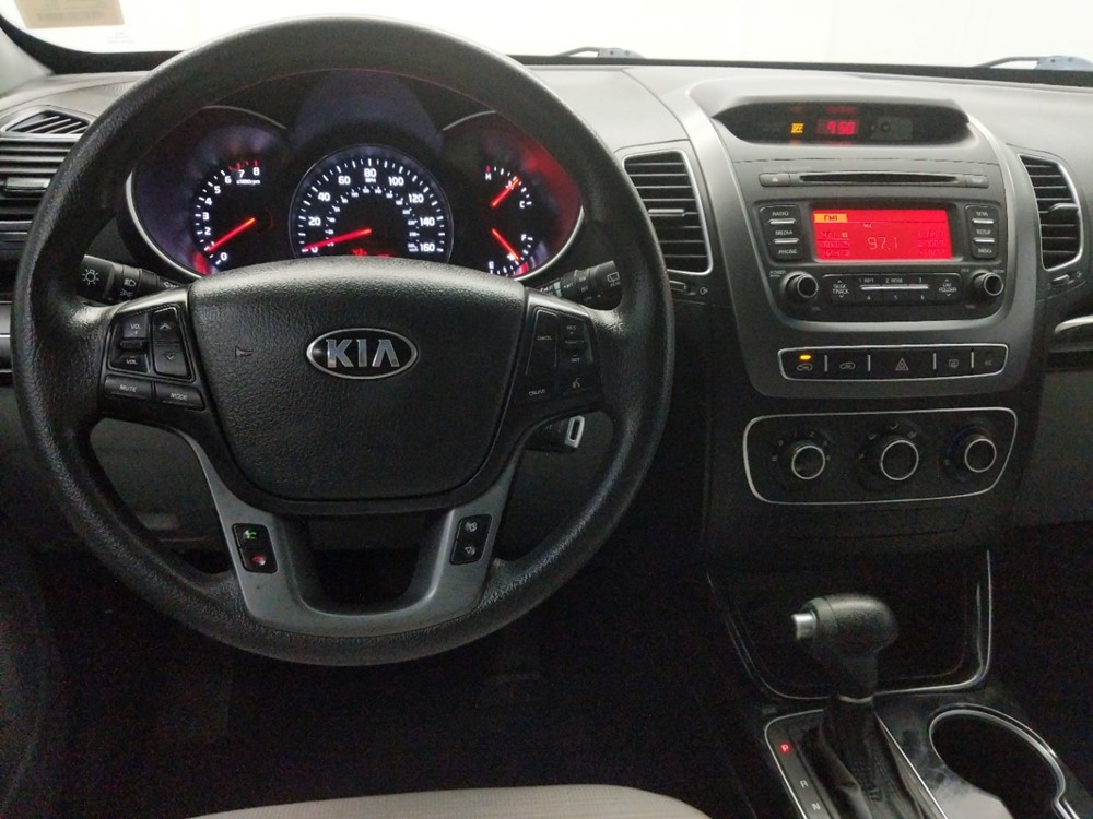 2014 Kia Sorento - Driver Dash