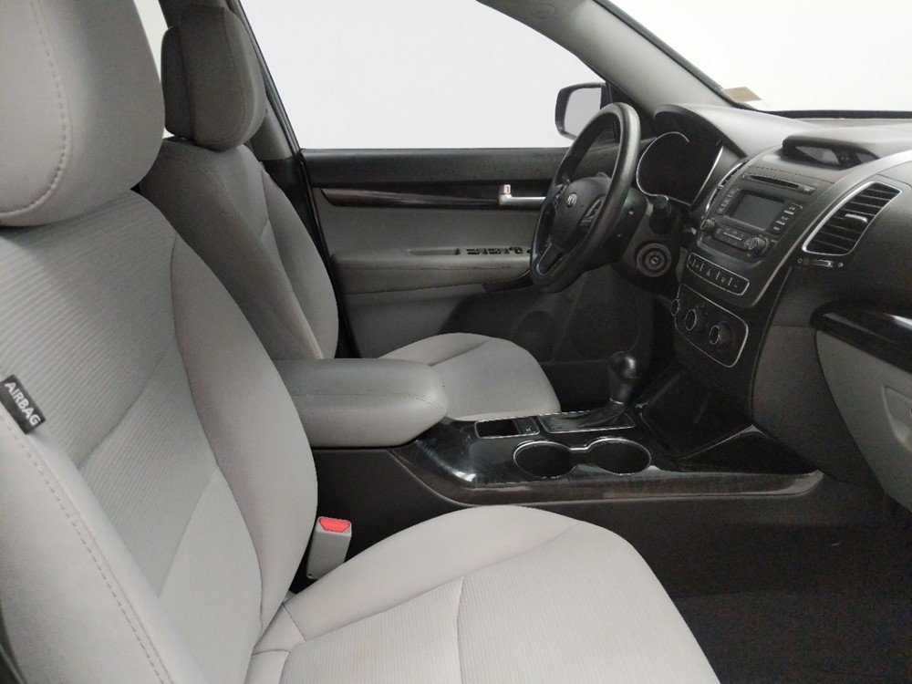 2014 Kia Sorento - Passenger Front Seat