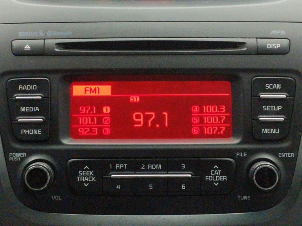2014 Kia Sorento - Stereo Package