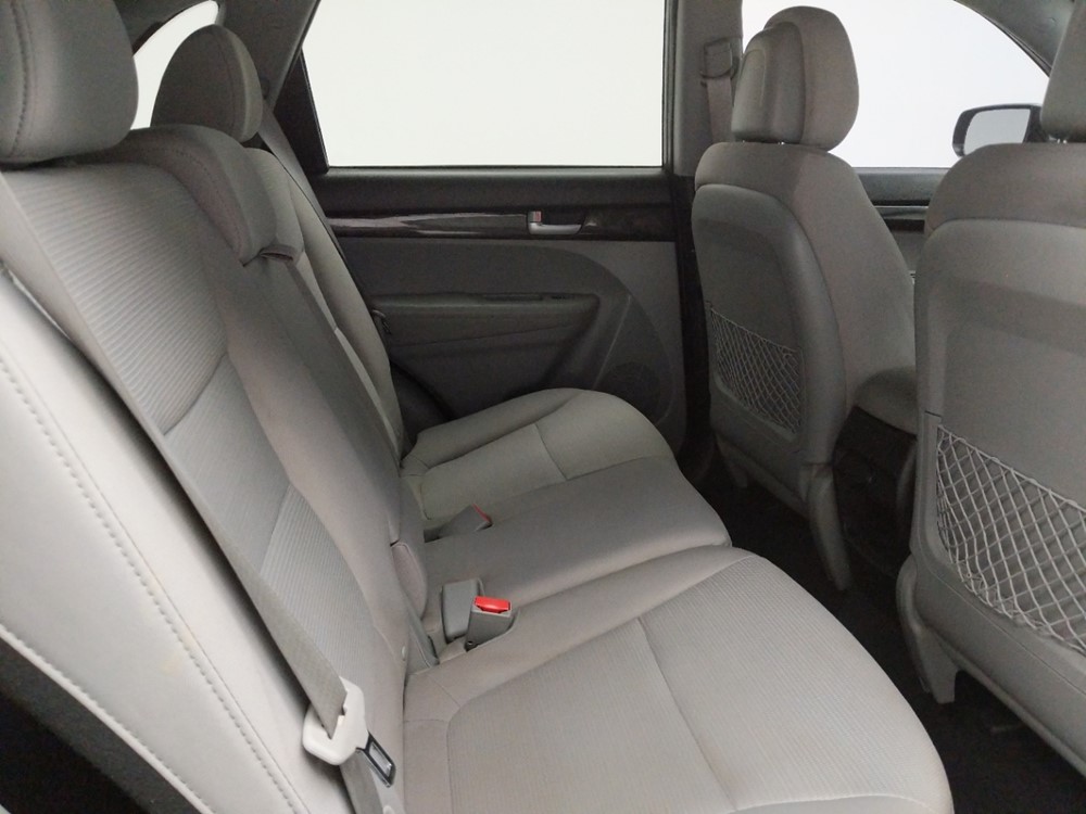 2014 Kia Sorento - Passenger Rear Seat